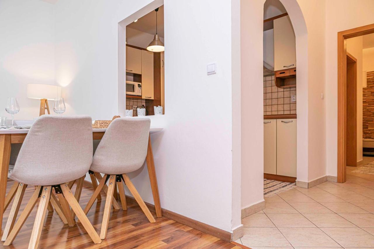 ברטיסלאבה Castle View Apartment With Free Parking מראה חיצוני תמונה