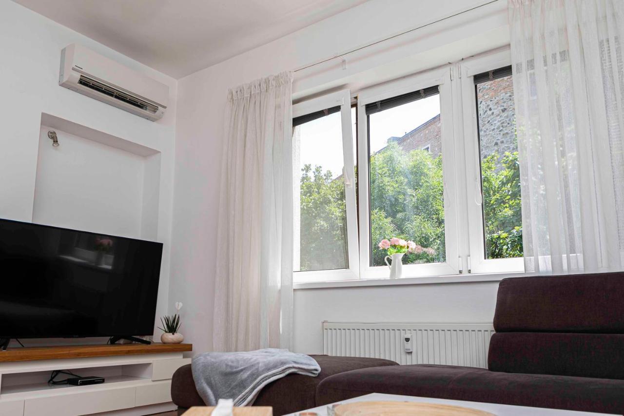 ברטיסלאבה Castle View Apartment With Free Parking מראה חיצוני תמונה